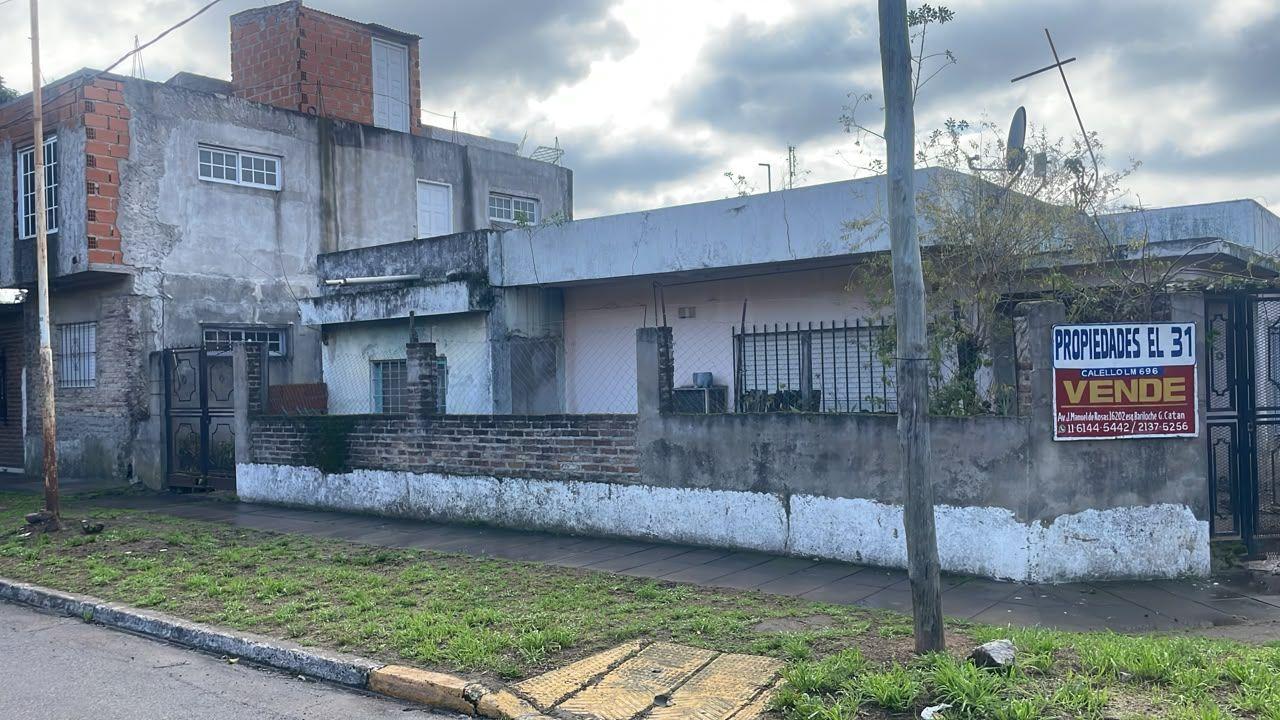 PROPIEDAD MULTIFAMILIAR EN GONZÁLEZ CATÁN: Unidades Independientes sobre Lote en Esquina