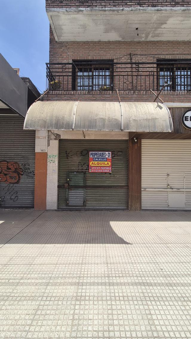 LOCAL EN CENTRO COMERCIAL