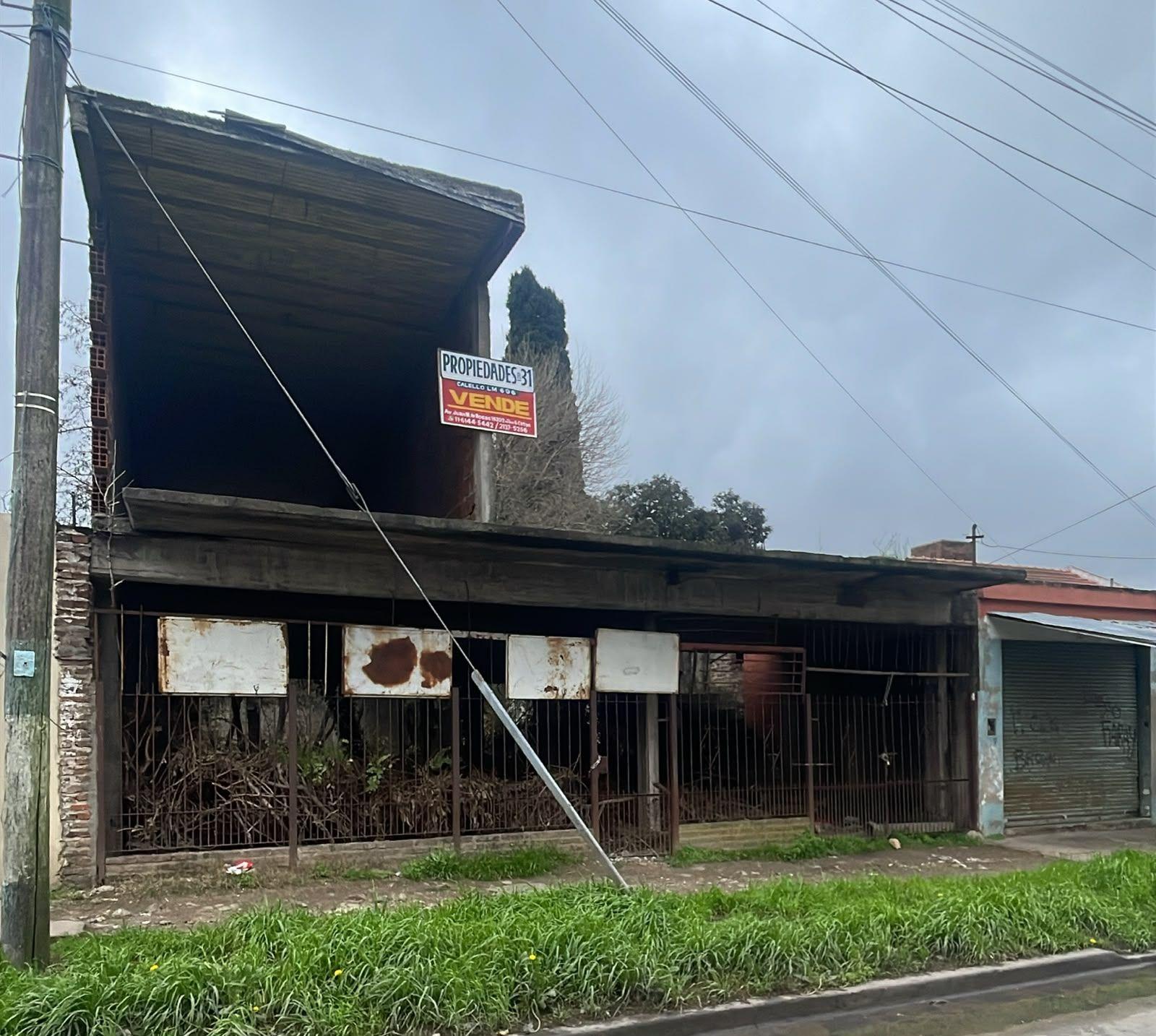 🏗️ ¡GRAN OPORTUNIDAD EN VENTA - LOSA CON TERRENO EN VILLA DORREGO! 🏗️
