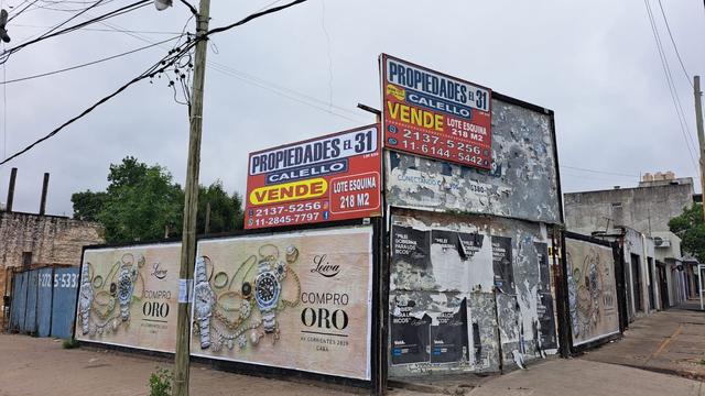 UNICO LOTE EN VENTA A MTROS DEL SHOPPING DE CATAN CON MEJORAS!