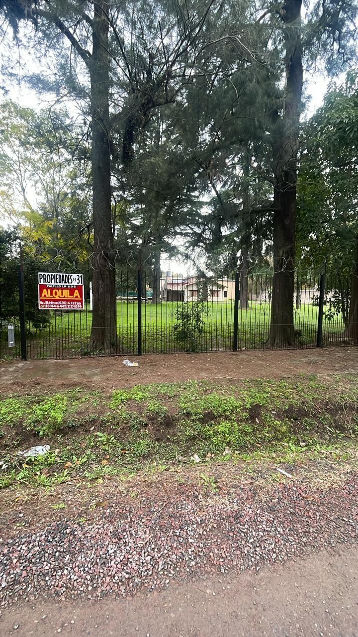 * QUINTA EN ALQUILER CON GRAN PARQUE Y PILETA: Predio de 40x68 Metros